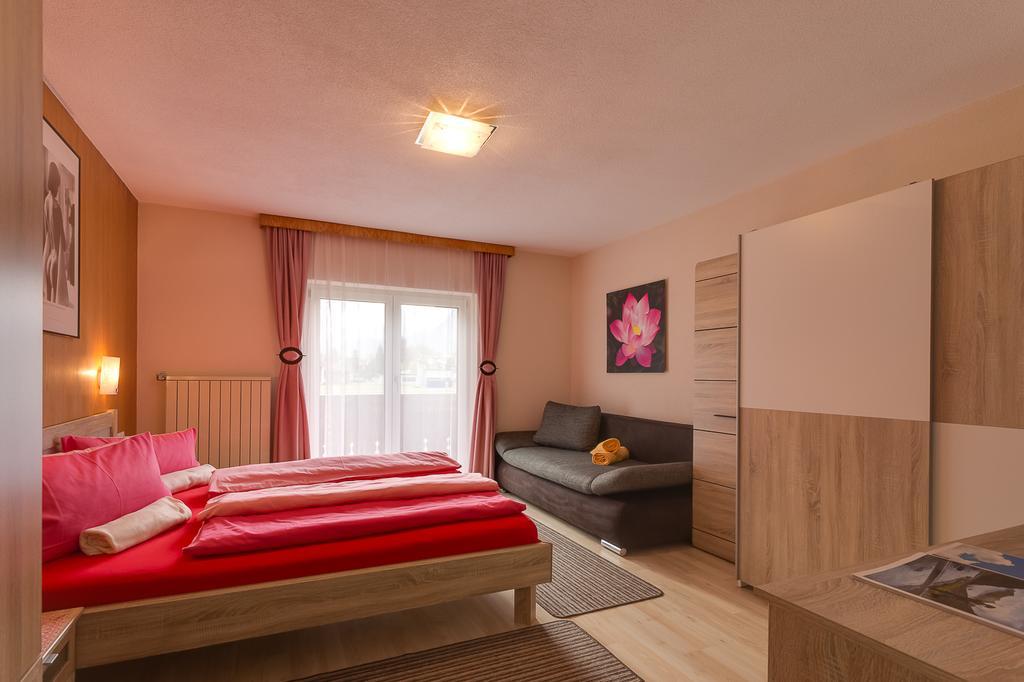 Biancas Ferienwohnung Im Haus Roswitha Tumpen Exterior foto