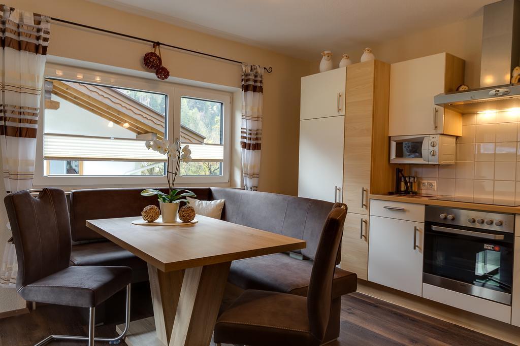 Biancas Ferienwohnung Im Haus Roswitha Tumpen Exterior foto